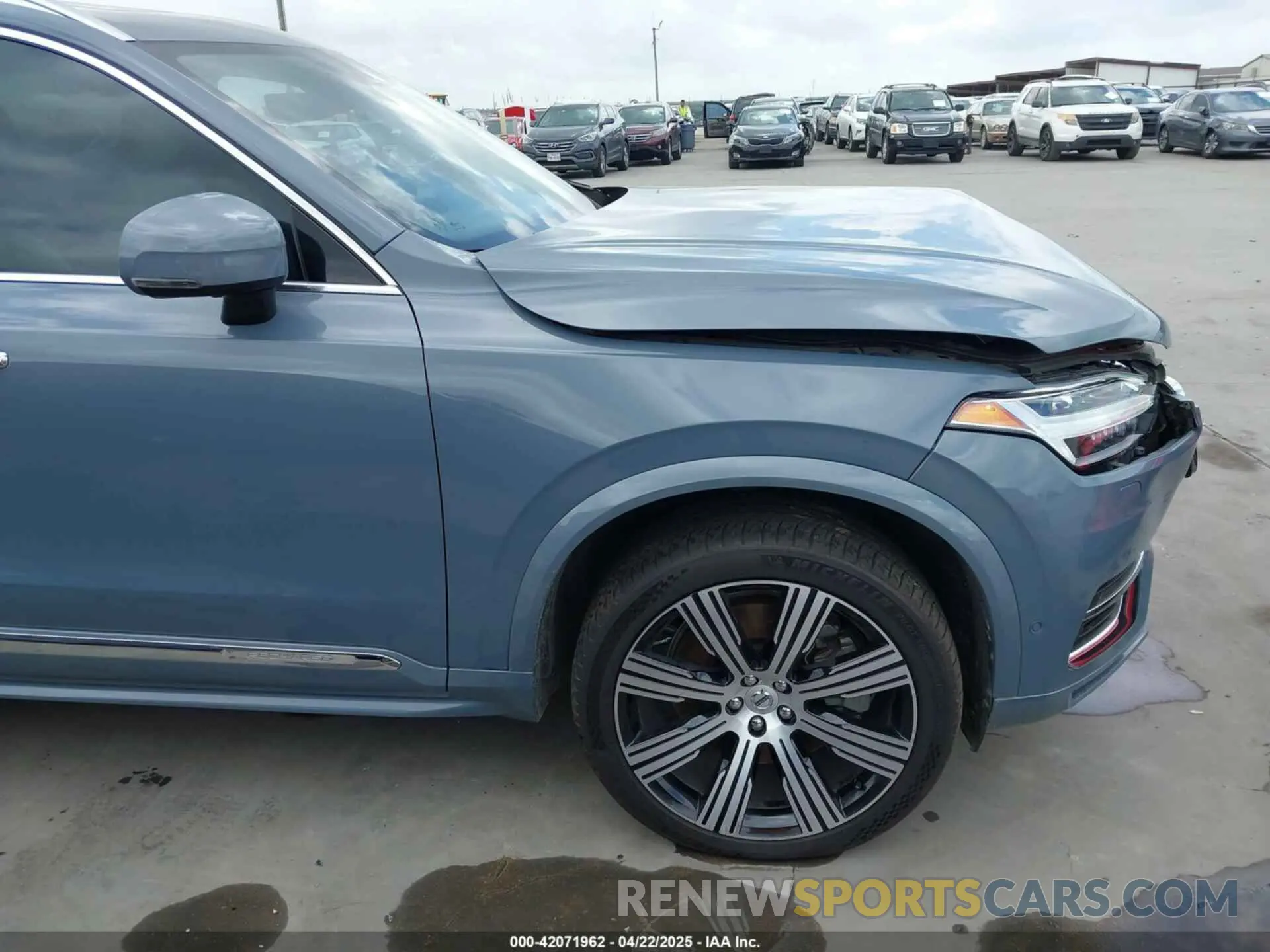 20 fotografías del automóvil dañado YV4BR00L8M1680722 VOLVO XC90 RECHARGE PLUG-IN HYBRID 2021