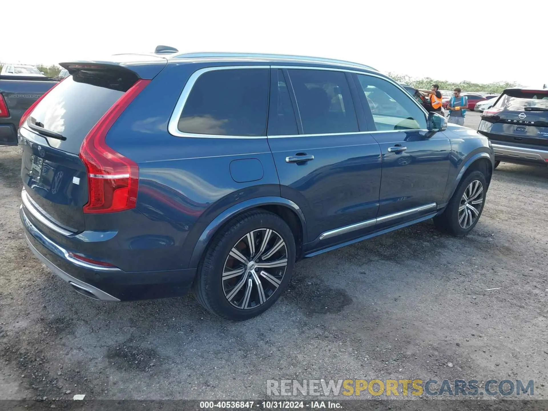 4 fotografías del automóvil dañado YV4BR0CL7M1765112 VOLVO XC90 RECHARGE PLUG-IN HYBRID 2021