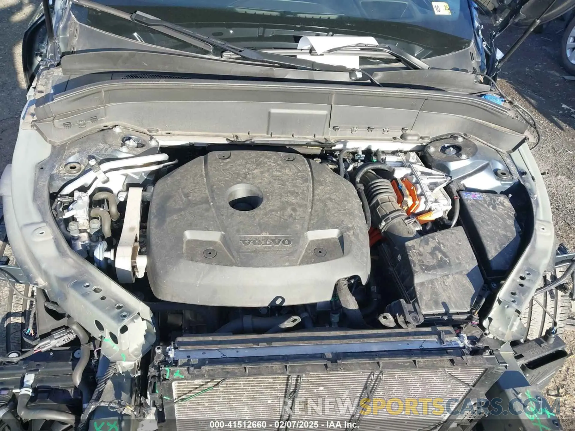 10 fotografías del automóvil dañado YV4BR00L9N1790812 VOLVO XC90 RECHARGE PLUG-IN HYBRID 2022