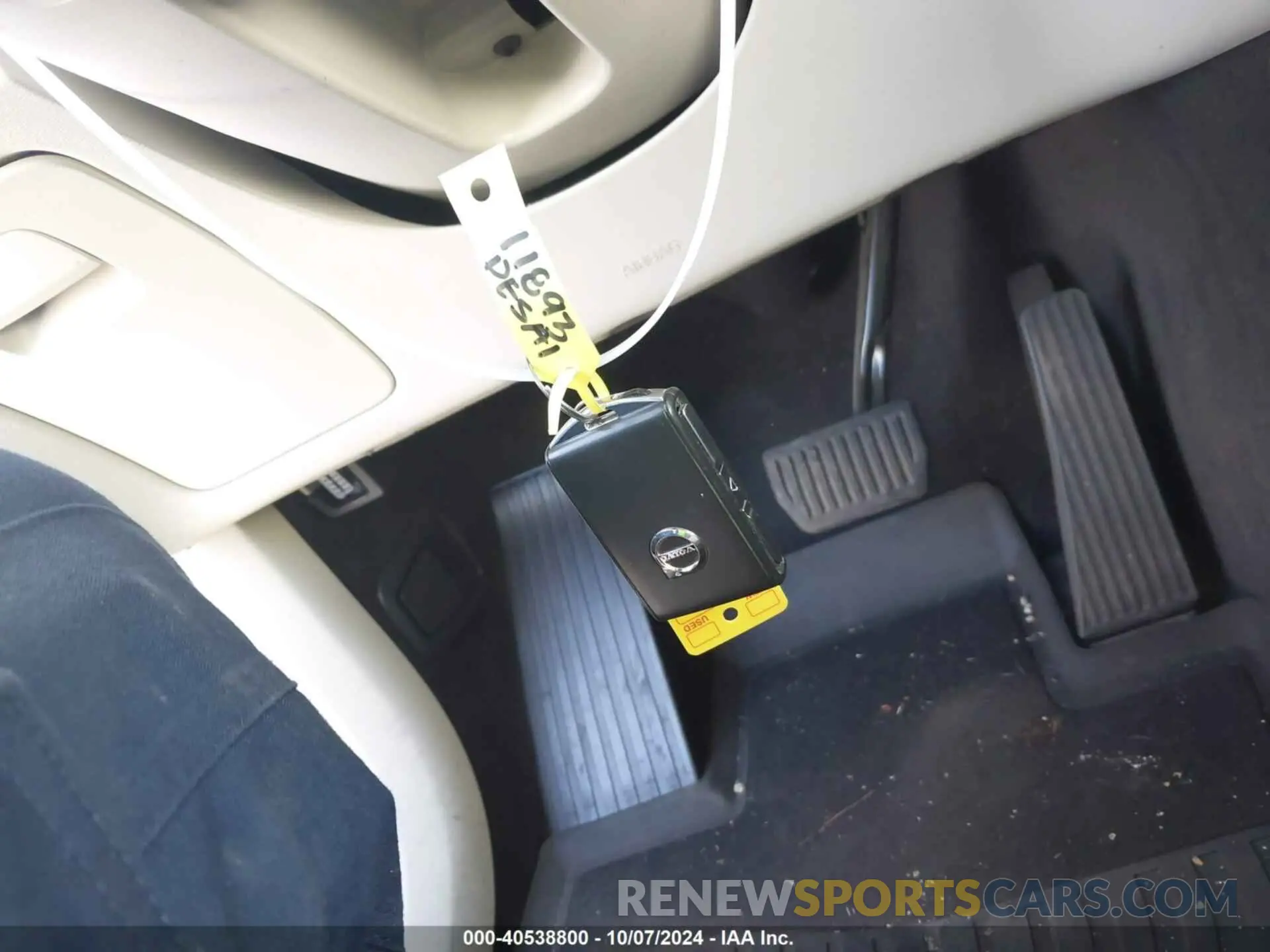 11 fotografías del automóvil dañado YV4BR0CL7N1814892 VOLVO XC90 RECHARGE PLUG-IN HYBRID 2022