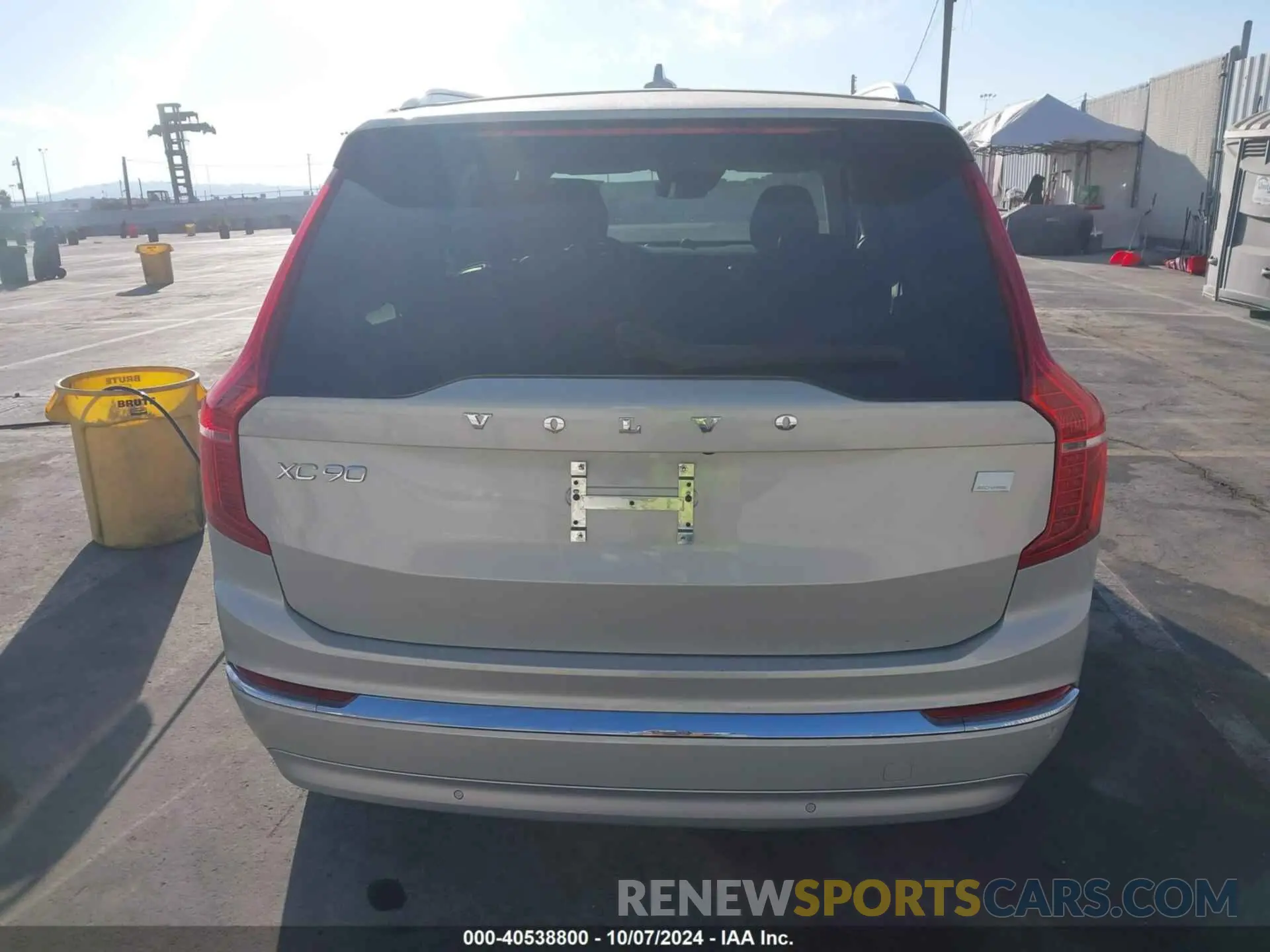 16 fotografías del automóvil dañado YV4BR0CL7N1814892 VOLVO XC90 RECHARGE PLUG-IN HYBRID 2022