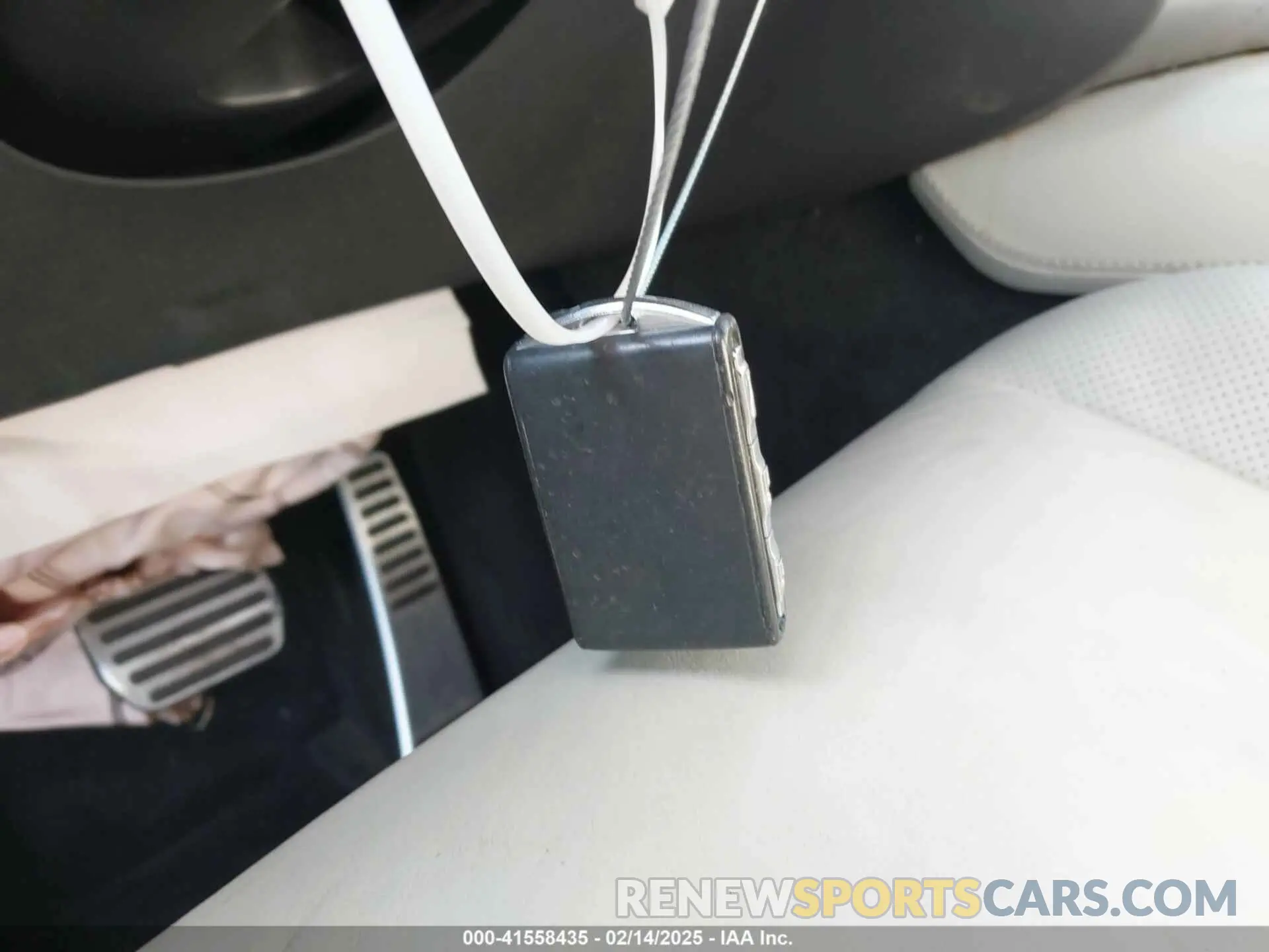11 fotografías del automóvil dañado YV4BR0CM8N1816644 VOLVO XC90 RECHARGE PLUG-IN HYBRID 2022