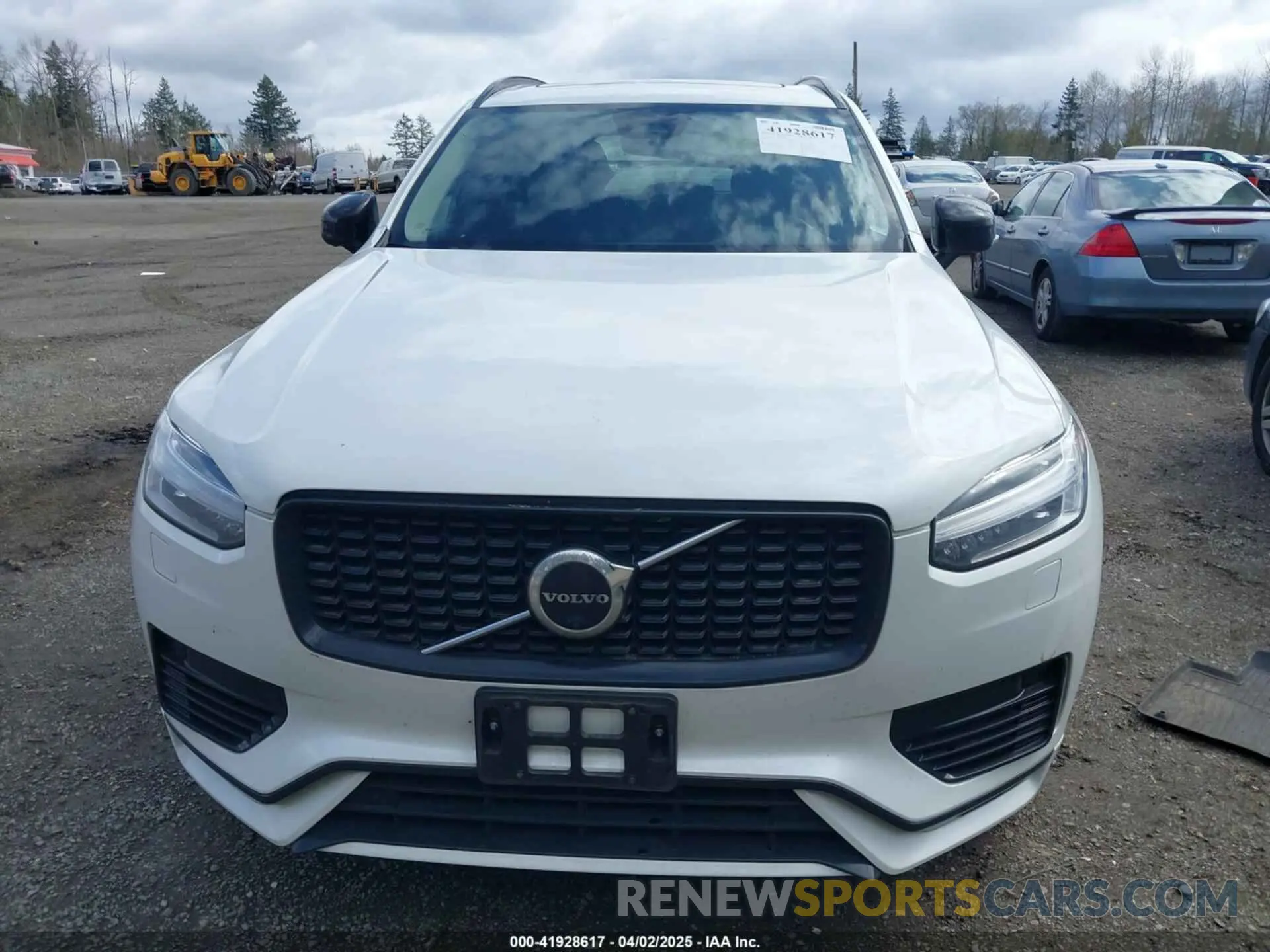 13 fotografías del automóvil dañado YV4H60CW7P1925202 VOLVO XC90 RECHARGE PLUG-IN HYBRID 2023