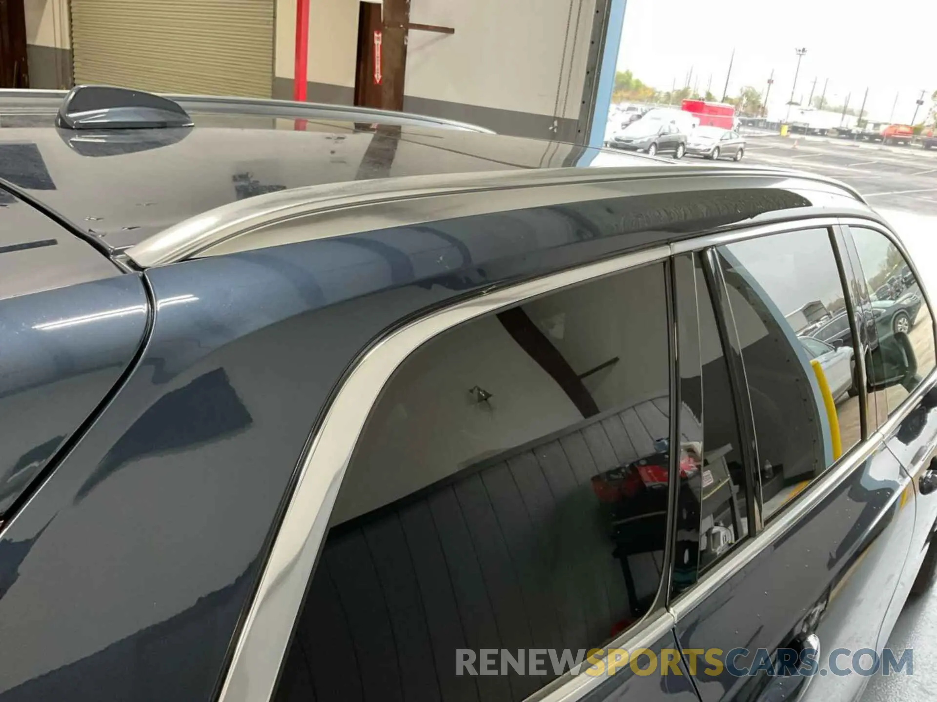 10 fotografías del automóvil dañado YV4H60CE3R1230726 VOLVO XC90 RECHARGE PLUG-IN HYBRID 2024