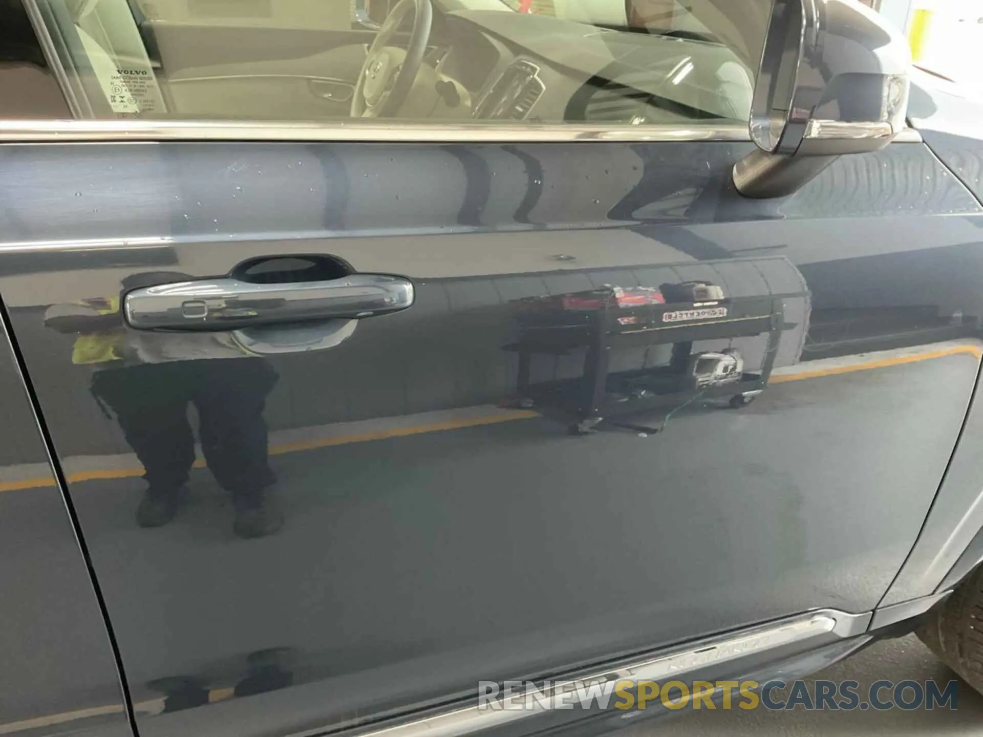 18 fotografías del automóvil dañado YV4H60CE3R1230726 VOLVO XC90 RECHARGE PLUG-IN HYBRID 2024