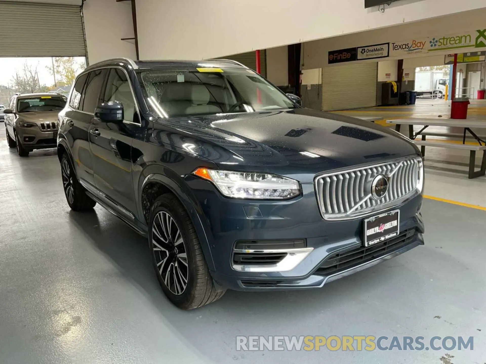 8 fotografías del automóvil dañado YV4H60CE3R1230726 VOLVO XC90 RECHARGE PLUG-IN HYBRID 2024