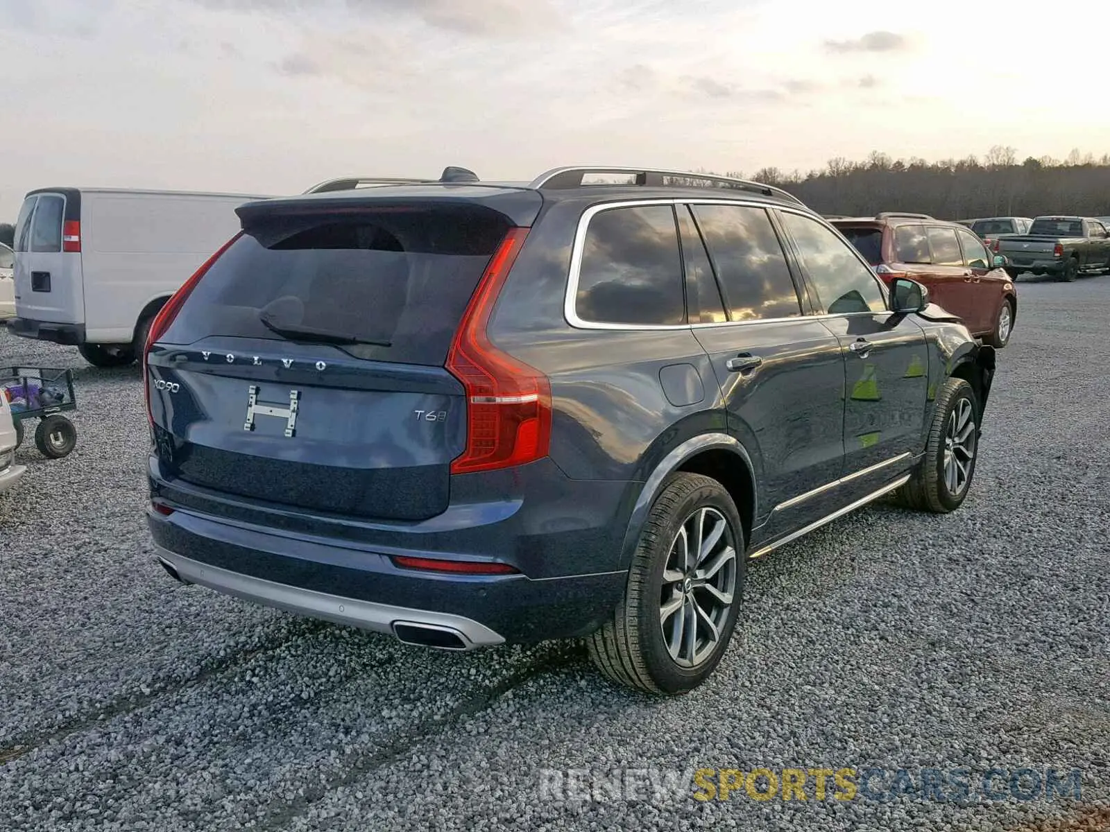 4 fotografías del automóvil dañado YV4A22PK1K1417185 VOLVO XC90 T6 2019