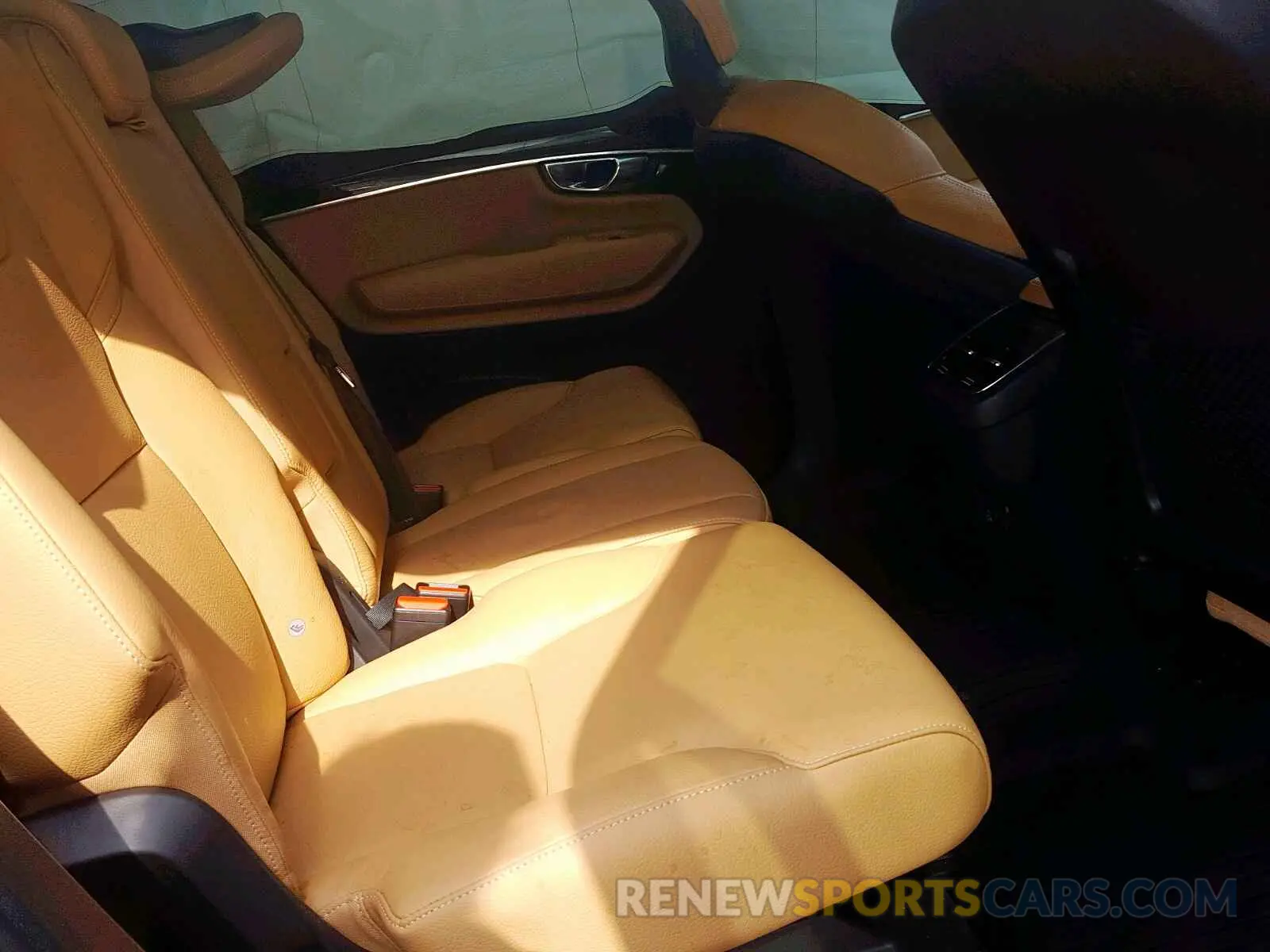 6 fotografías del automóvil dañado YV4A22PK3K1421853 VOLVO XC90 T6 2019
