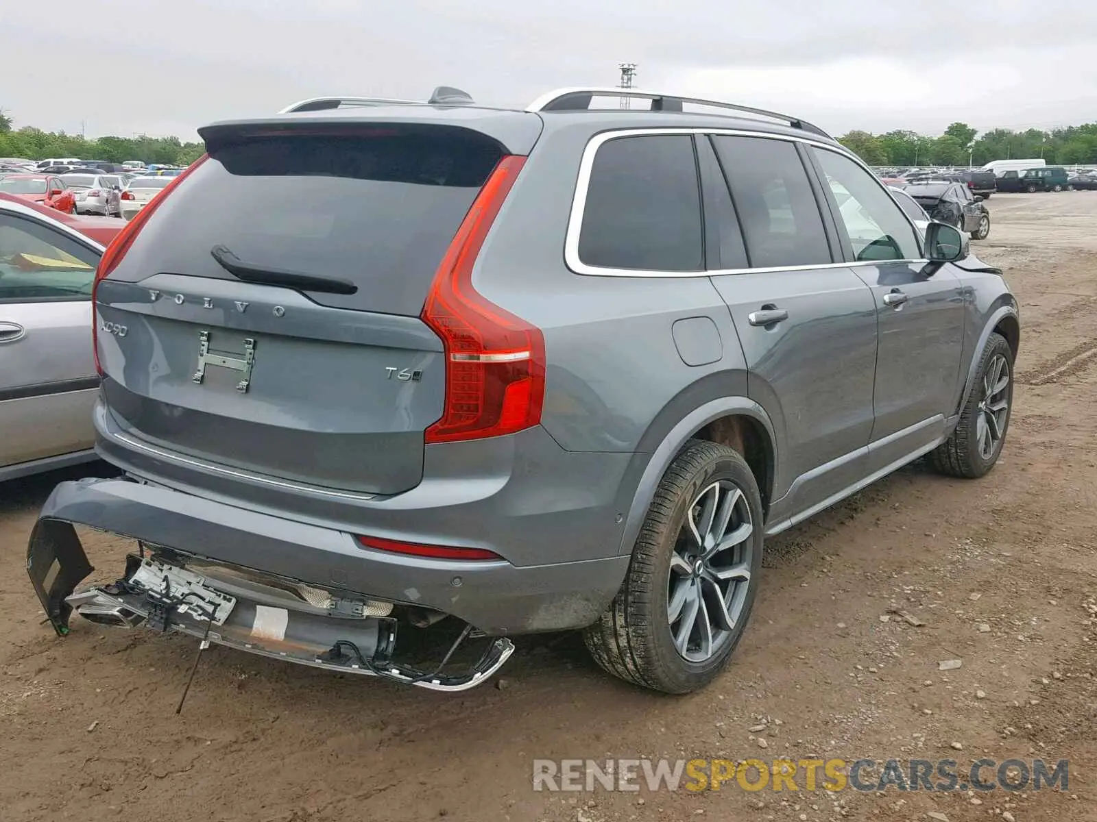 4 fotografías del automóvil dañado YV4A22PK8K1424604 VOLVO XC90 T6 2019
