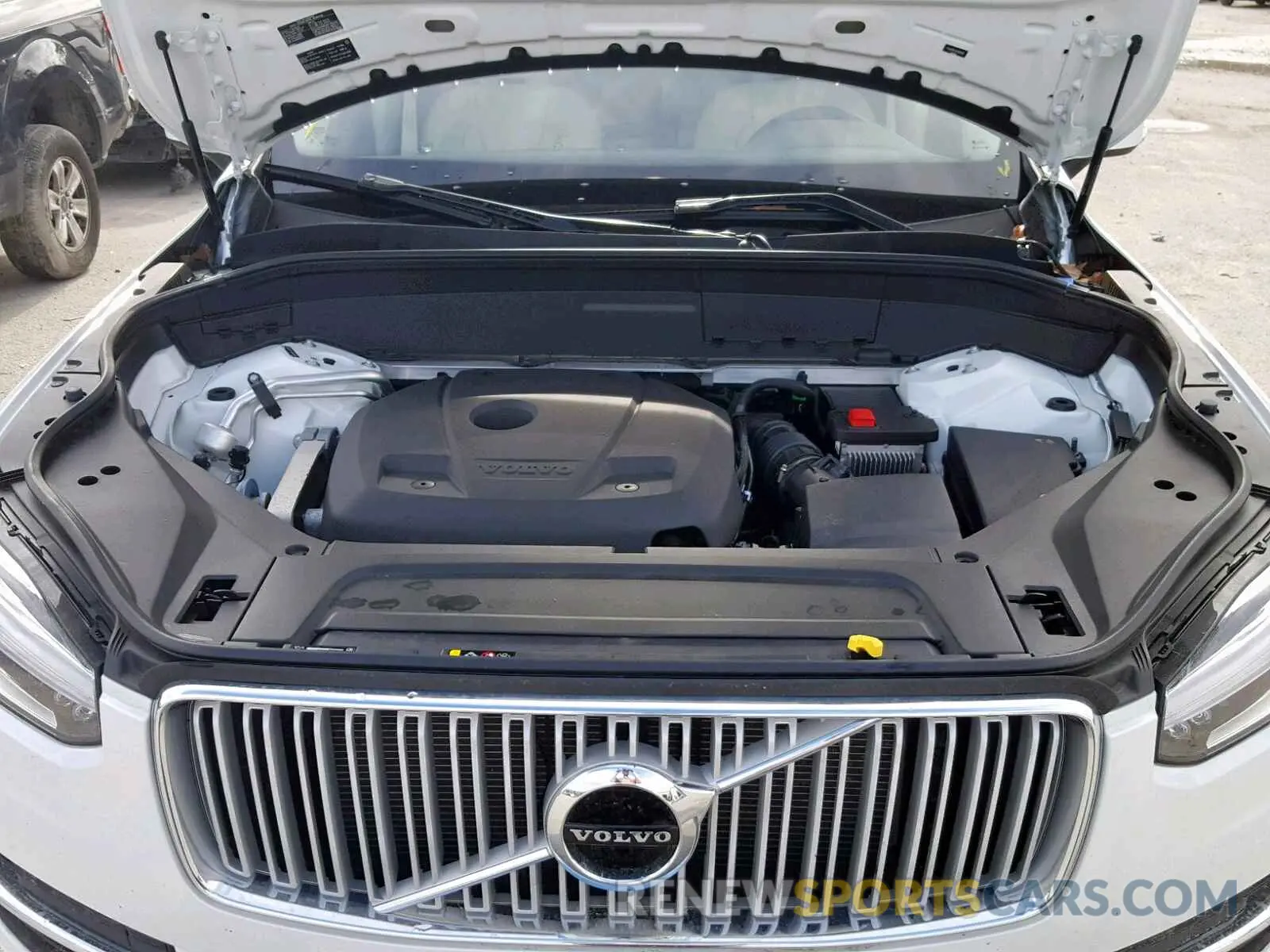 7 fotografías del automóvil dañado YV4A22PL1K1429409 VOLVO XC90 T6 2019