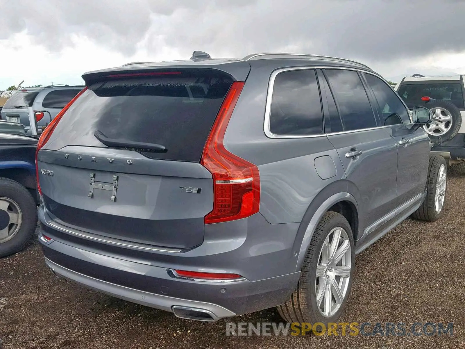 4 fotografías del automóvil dañado YV4A22PL4K1449038 VOLVO XC90 T6 2019