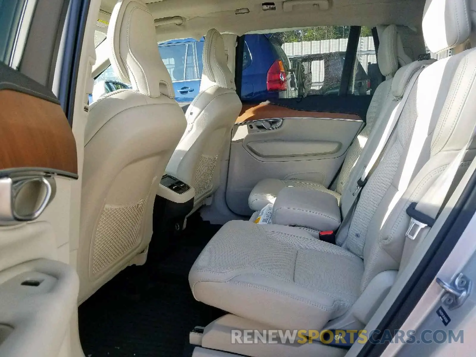 6 fotografías del automóvil dañado YV4A22PL5K1470500 VOLVO XC90 T6 2019