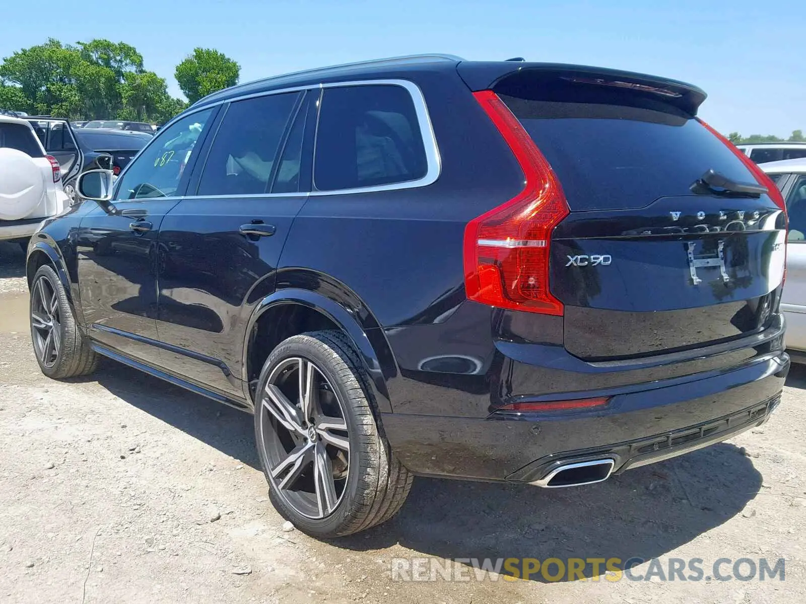3 fotografías del automóvil dañado YV4A22PM3K1492441 VOLVO XC90 T6 2019