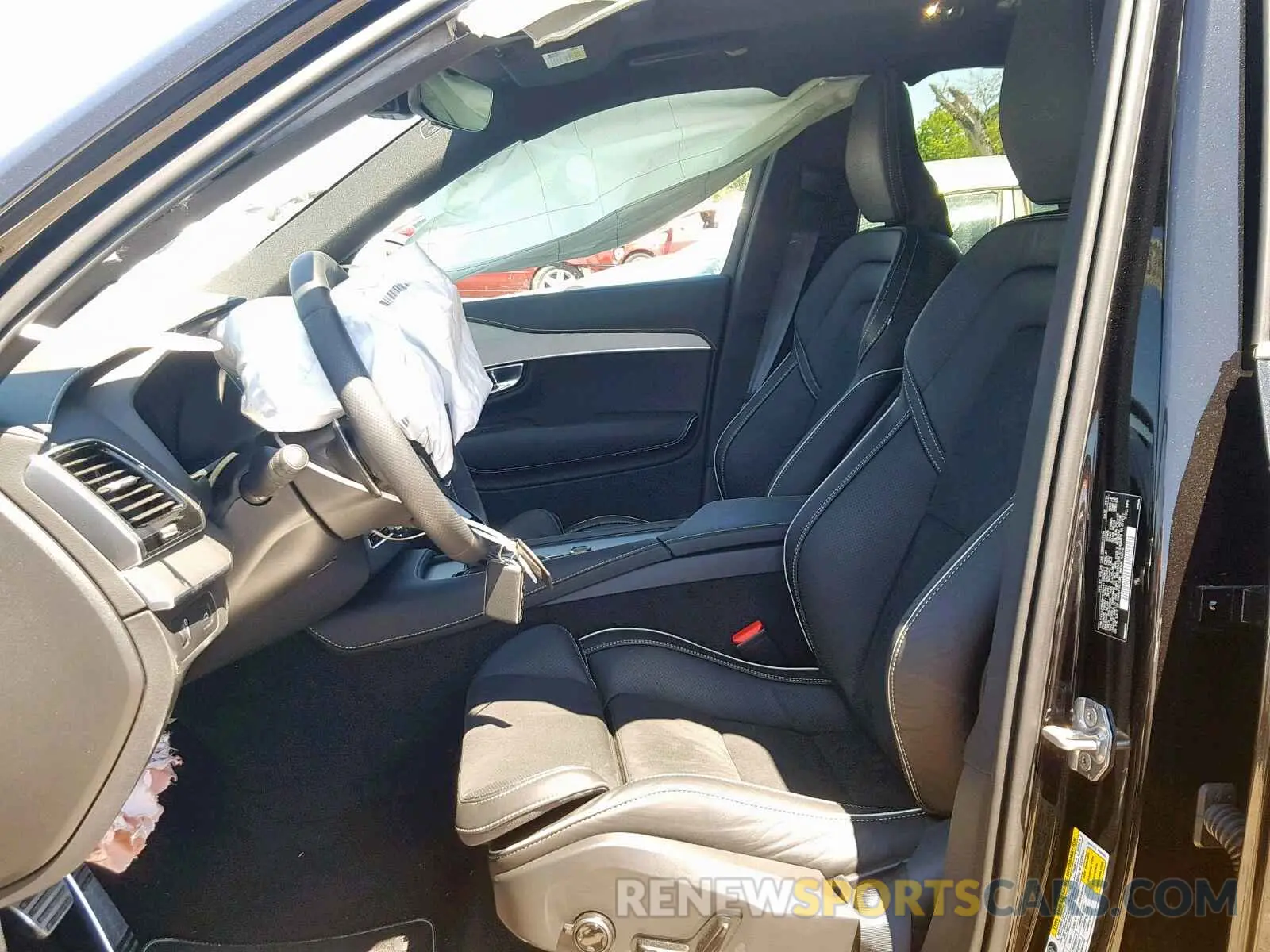 5 fotografías del automóvil dañado YV4A22PM3K1492441 VOLVO XC90 T6 2019