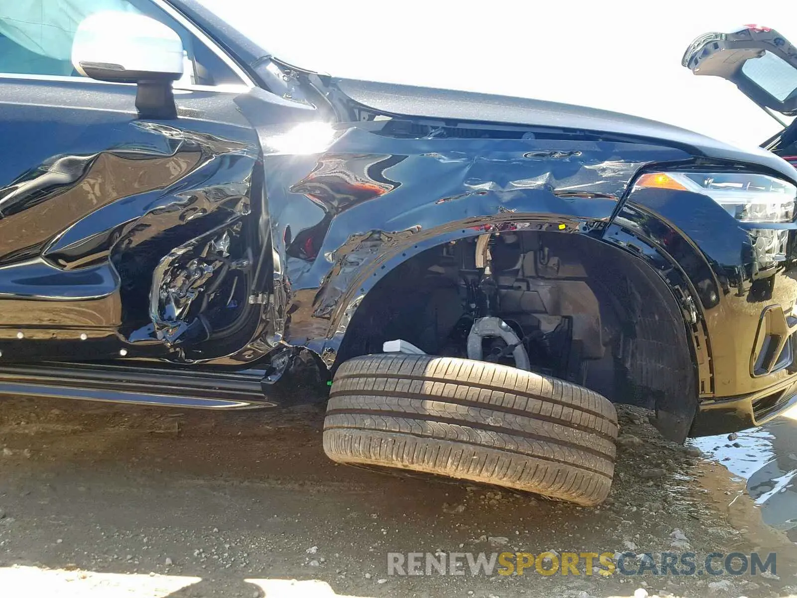 9 fotografías del automóvil dañado YV4A22PM3K1492441 VOLVO XC90 T6 2019