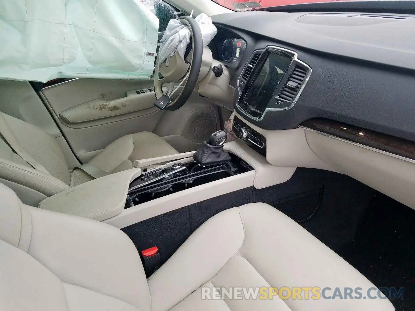 5 fotografías del automóvil dañado YV4A22PK2K1474902 VOLVO XC90 T6 MO 2019