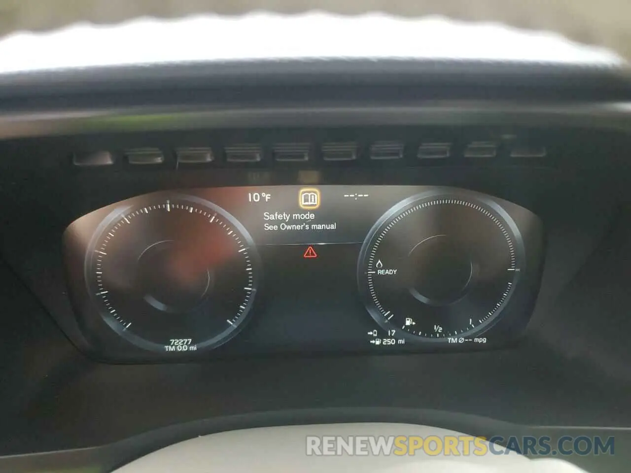 9 fotografías del automóvil dañado YV4BR00K7M1756163 VOLVO XC90 T8 RE 2021