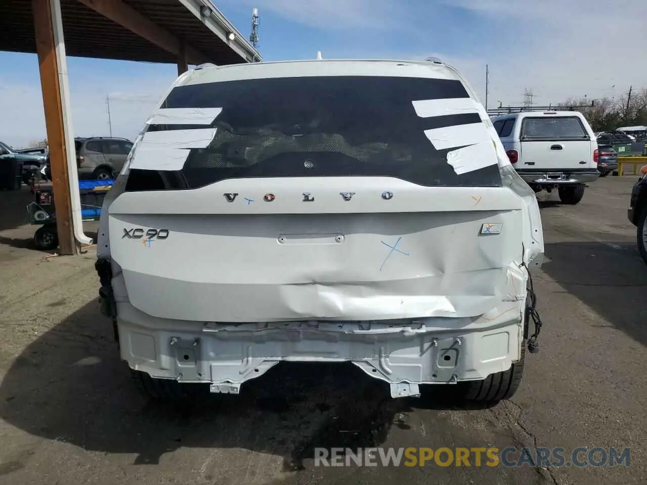 6 fotografías del automóvil dañado YV4BR00KXM1711511 VOLVO XC90 T8 RE 2021