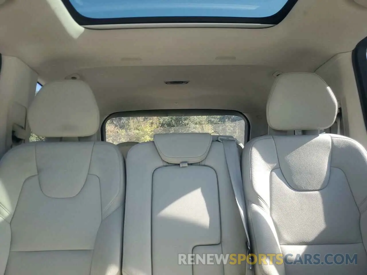 10 fotografías del automóvil dañado YV4BR0CK4M1747402 VOLVO XC90 T8 RE 2021