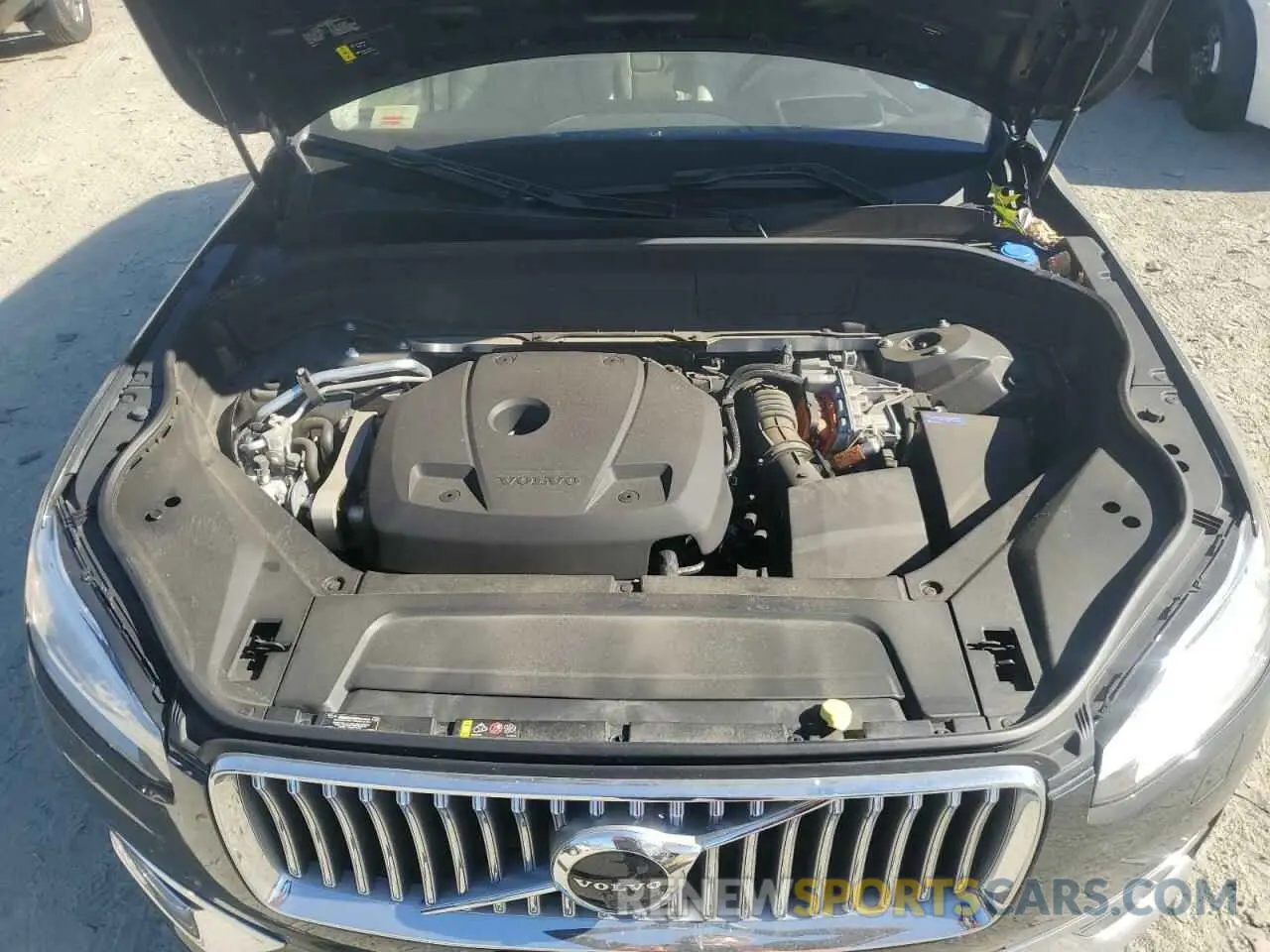12 fotografías del automóvil dañado YV4BR0CK4M1747402 VOLVO XC90 T8 RE 2021
