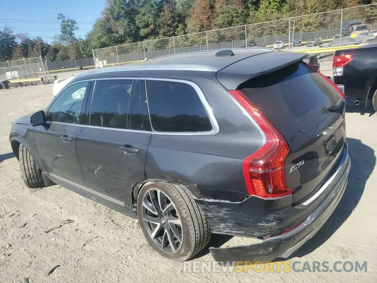 2 fotografías del automóvil dañado YV4BR0CK4M1747402 VOLVO XC90 T8 RE 2021