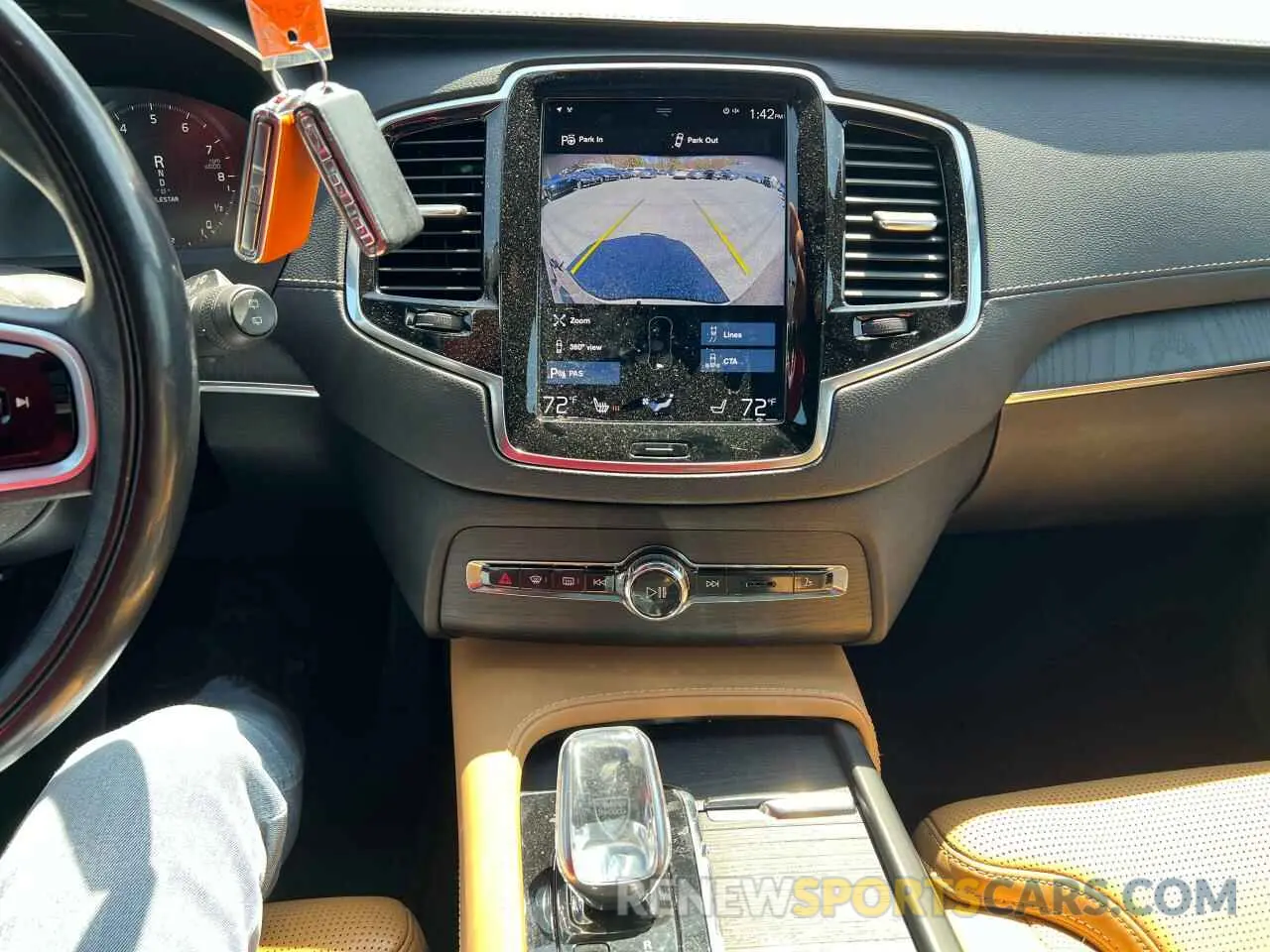 10 fotografías del automóvil dañado YV4BR0CL8M1708756 VOLVO XC90 T8 RE 2021