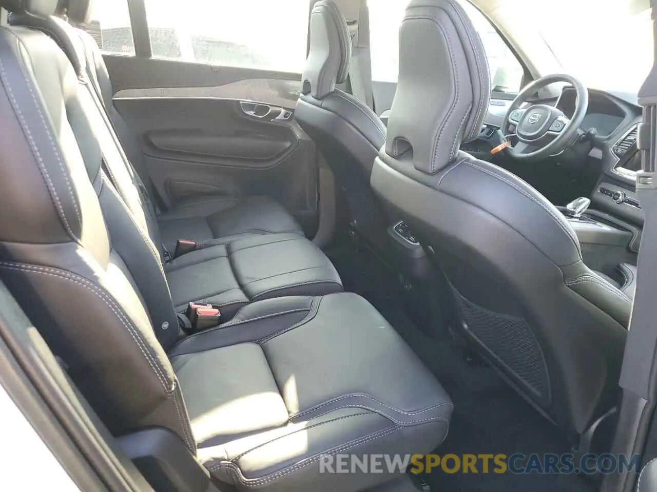 11 fotografías del automóvil dañado YV4062PA0P1926988 VOLVO XC90 ULTIM 2023