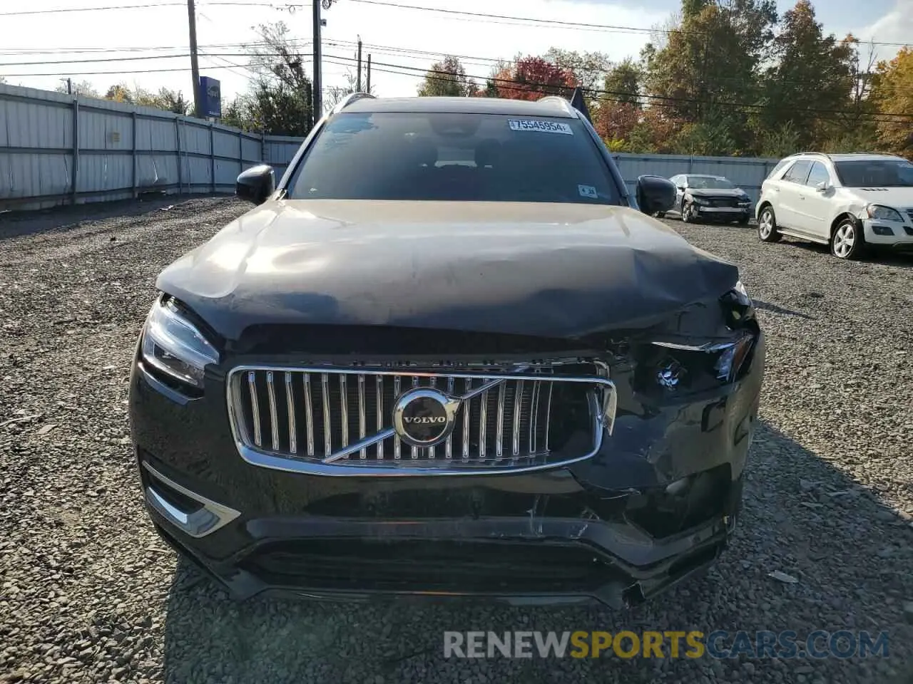 5 fotografías del automóvil dañado YV4062PA9P1971699 VOLVO XC90 ULTIM 2023