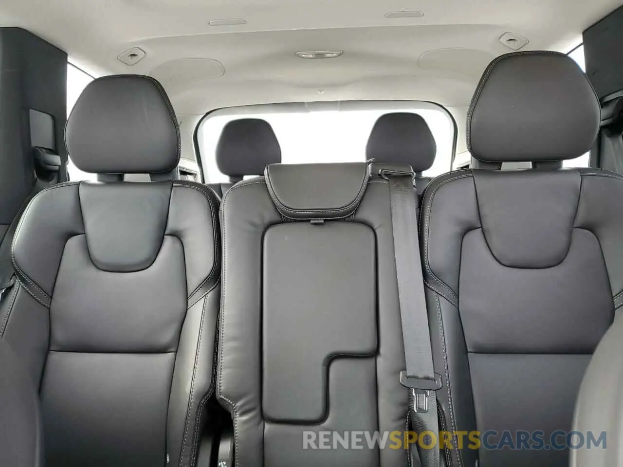 10 fotografías del automóvil dañado YV4062PX3P1997722 VOLVO XC90 ULTIM 2023