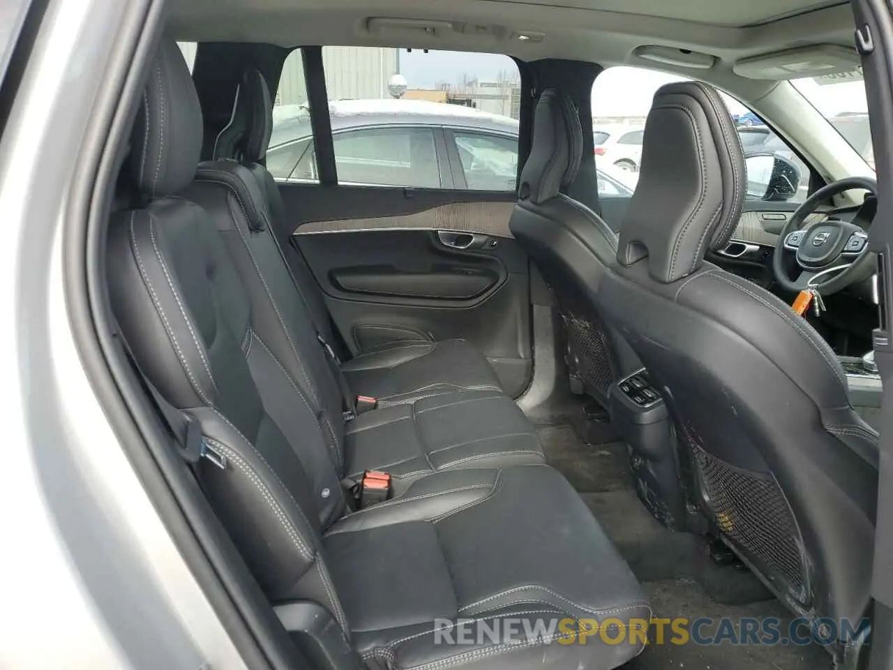 11 fotografías del automóvil dañado YV4062PX3P1997722 VOLVO XC90 ULTIM 2023