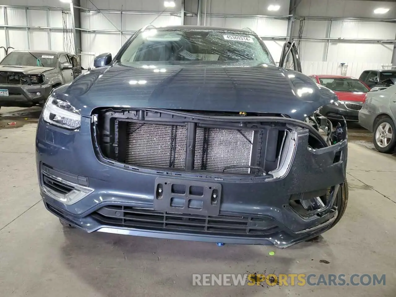 5 fotografías del automóvil dañado YV4H60CA2P1944003 VOLVO XC90 ULTIM 2023