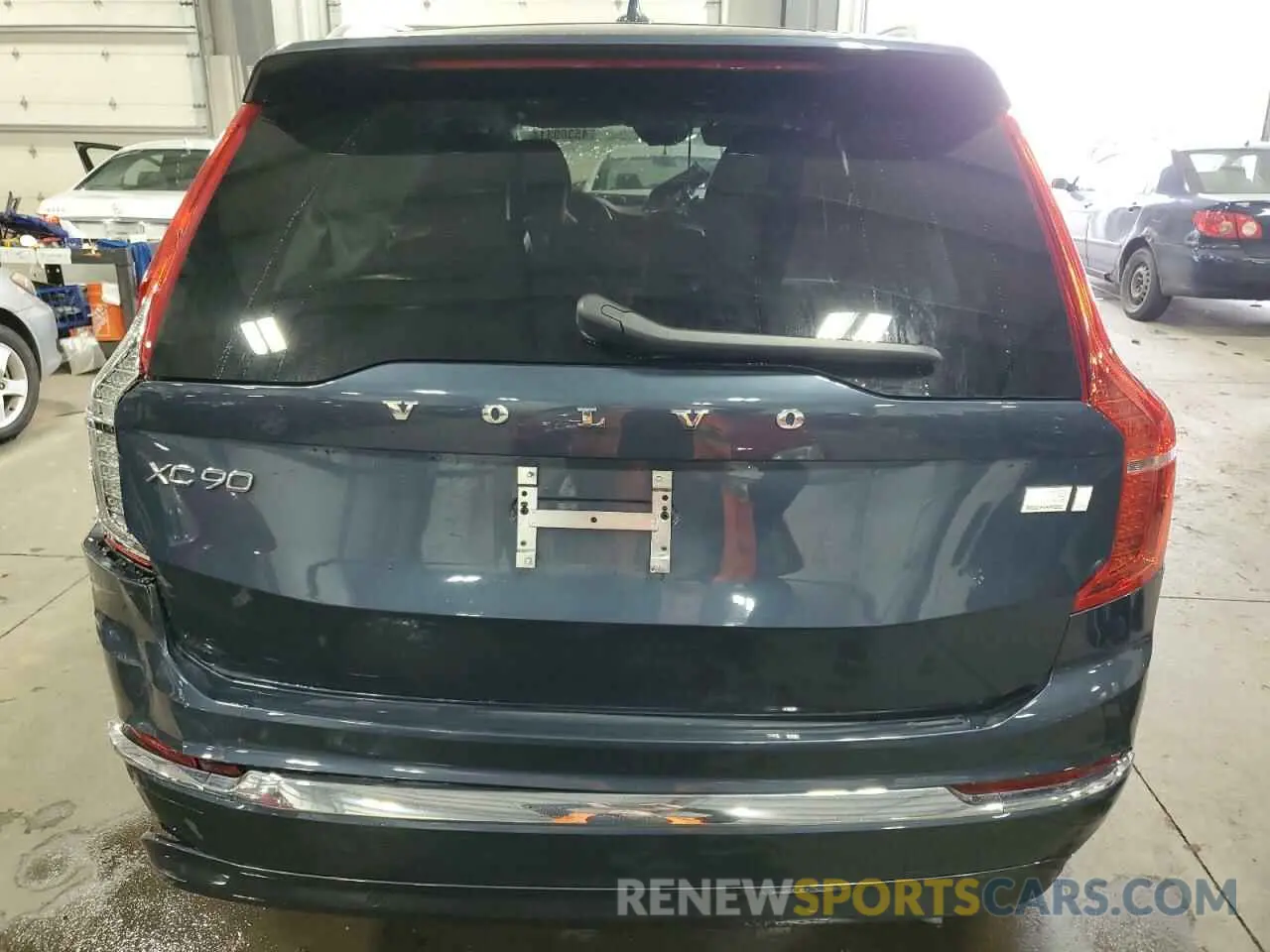 6 fotografías del automóvil dañado YV4H60CA2P1944003 VOLVO XC90 ULTIM 2023