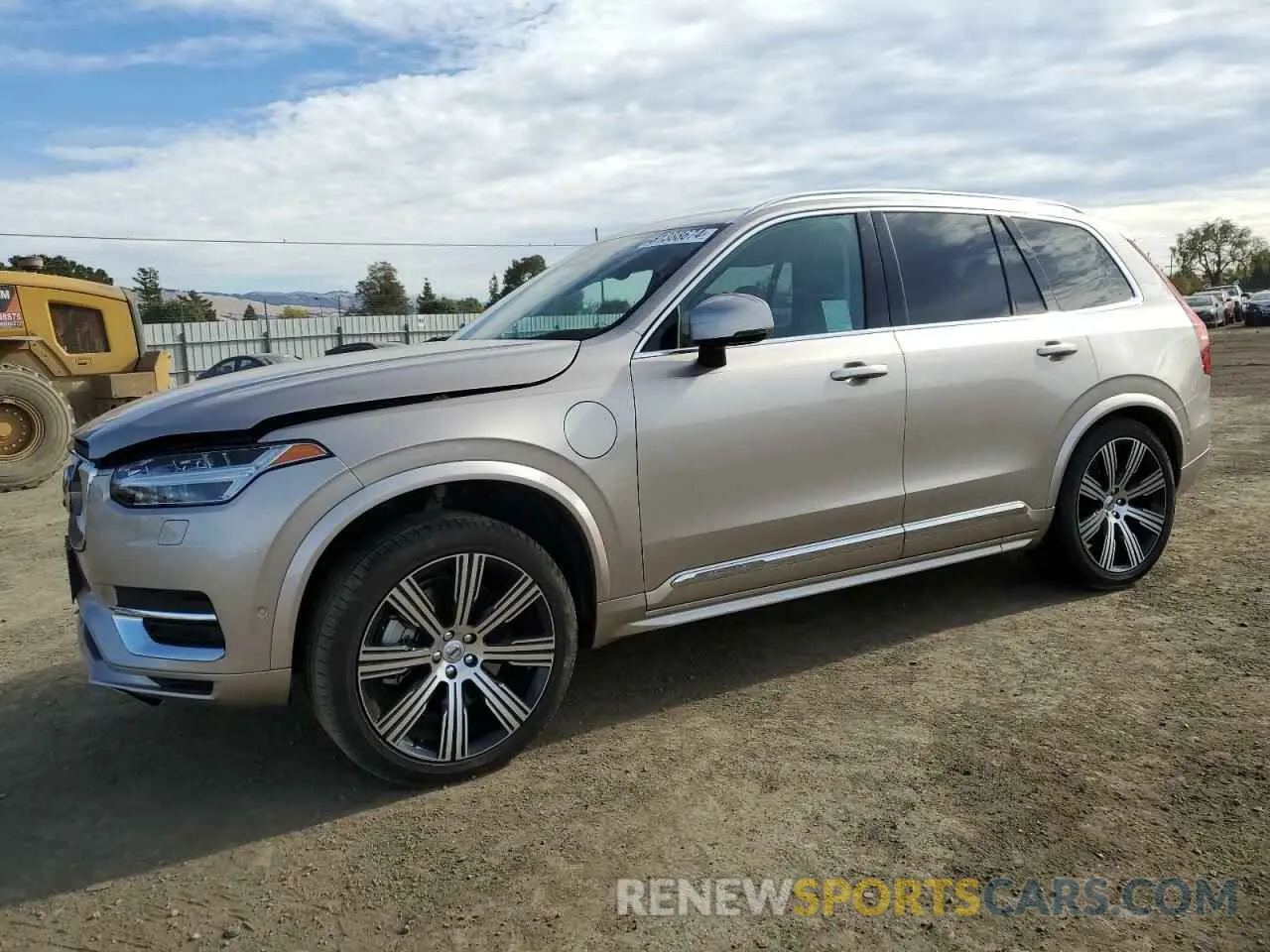 1 fotografías del automóvil dañado YV4H60CA8P1918117 VOLVO XC90 ULTIM 2023