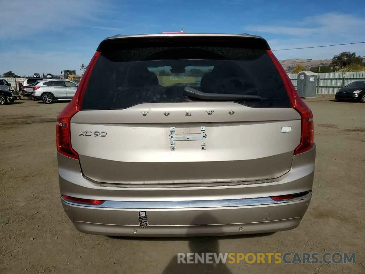 6 fotografías del automóvil dañado YV4H60CA8P1918117 VOLVO XC90 ULTIM 2023