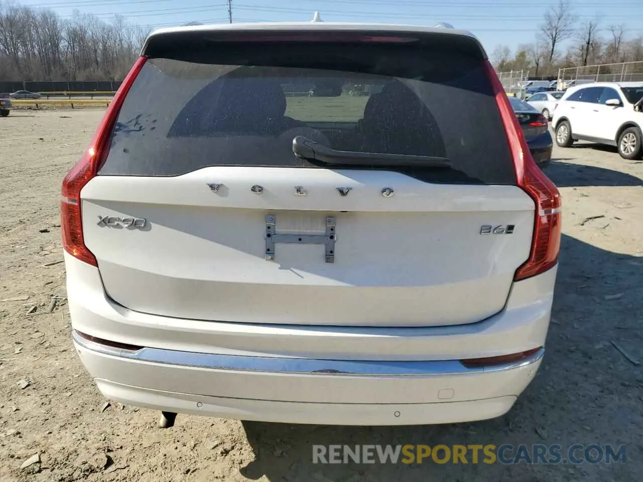 6 fotografías del automóvil dañado YV4062JF8R1178885 VOLVO XC90 ULTIM 2024