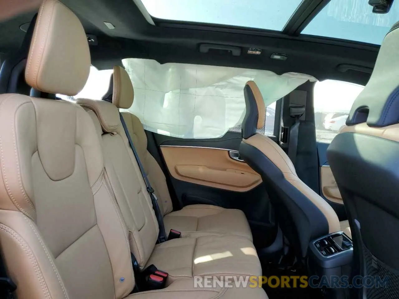 11 fotografías del automóvil dañado YV4062PF7R1241093 VOLVO XC90 ULTIM 2024