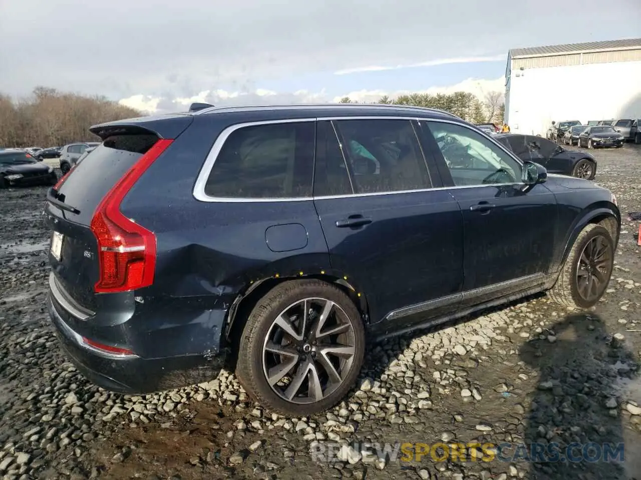 3 fotografías del automóvil dañado YV4062PF8R1185598 VOLVO XC90 ULTIM 2024