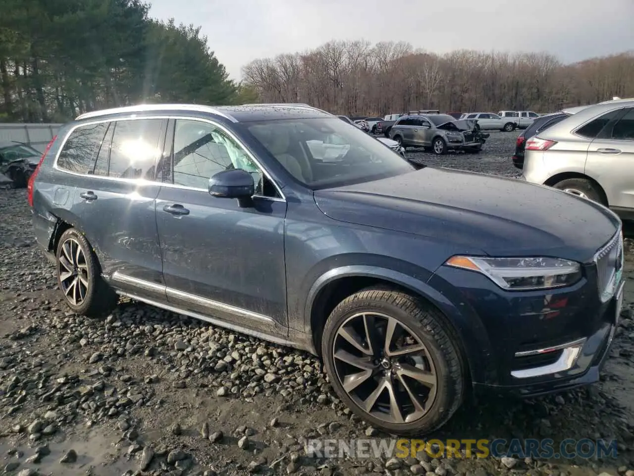4 fotografías del automóvil dañado YV4062PF8R1185598 VOLVO XC90 ULTIM 2024