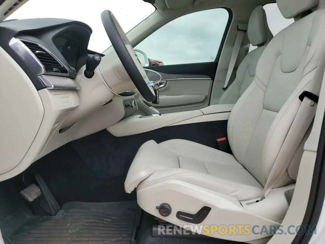 7 fotografías del automóvil dañado YV4H60CF3R1177065 VOLVO XC90 ULTIM 2024