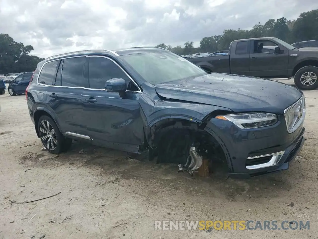4 fotografías del automóvil dañado YV4H60LF7R1224484 VOLVO XC90 ULTIM 2024