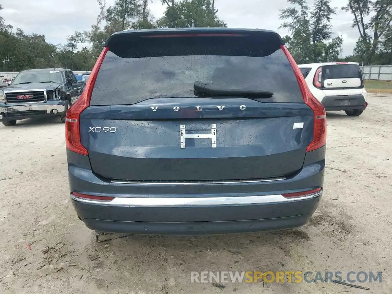 6 fotografías del automóvil dañado YV4H60LF7R1224484 VOLVO XC90 ULTIM 2024
