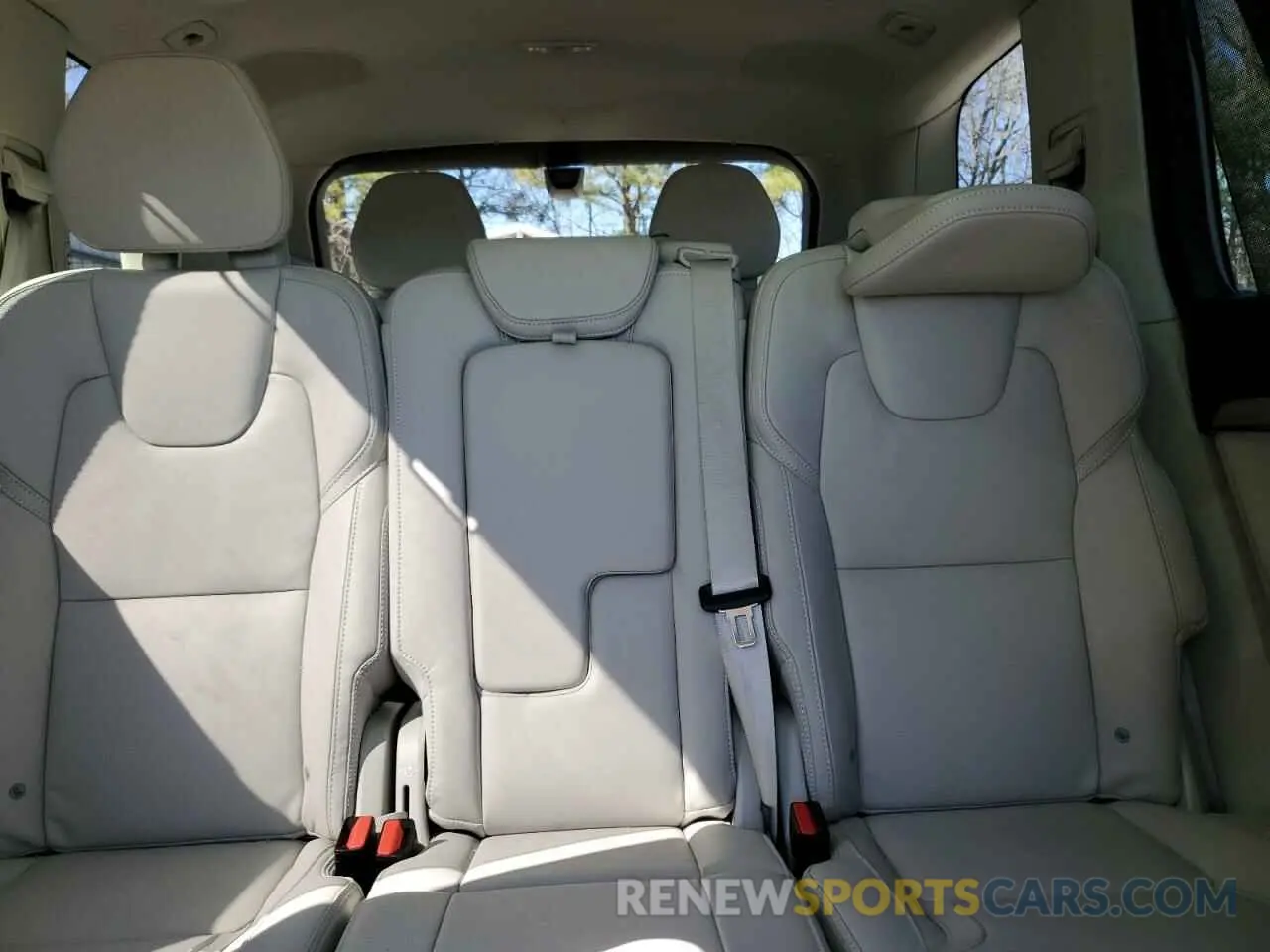 10 fotografías del automóvil dañado YV4062PF0S1296877 VOLVO XC90 ULTRA 2025