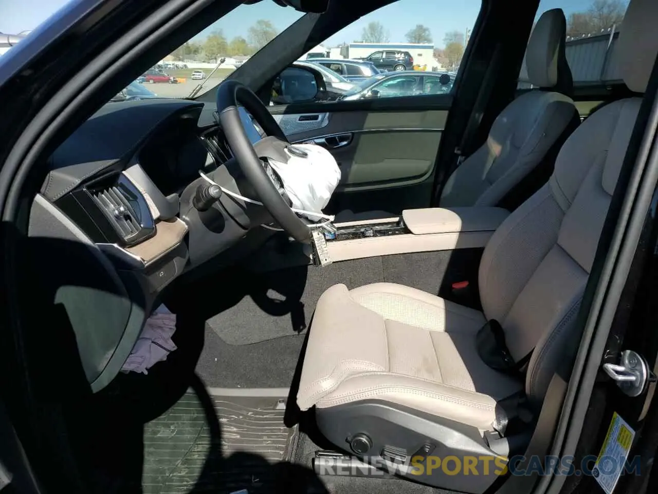 7 fotografías del automóvil dañado YV4062PGXS1375711 VOLVO XC90 ULTRA 2025