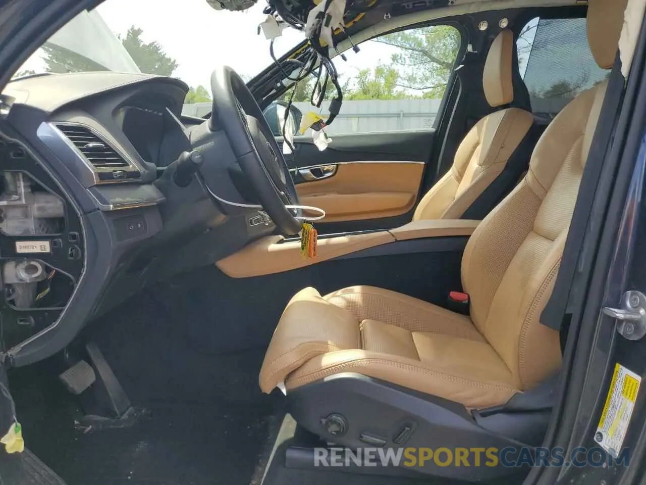7 fotografías del automóvil dañado YV4H60PF3S1335792 VOLVO XC90 ULTRA 2025